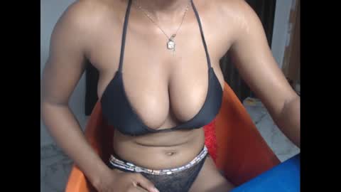 nasty_luna0 online show from January 7, 4:29 am