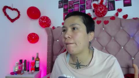 nat_evans8 online show from February 18, 3:38 am