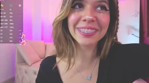 Snapshot of nataasha___ chatting on October 1, 3:55 am NATASHA online show from October 1, 3:55 am