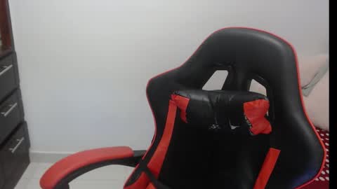 Nata Ramirez online show from February 22, 7:09 am