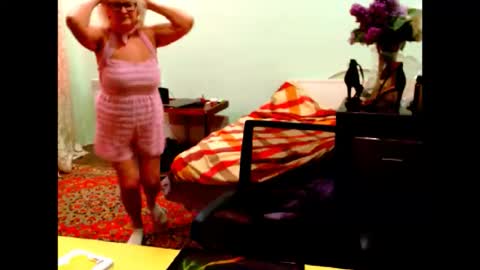 natali online show from May 14, 5:35 am
