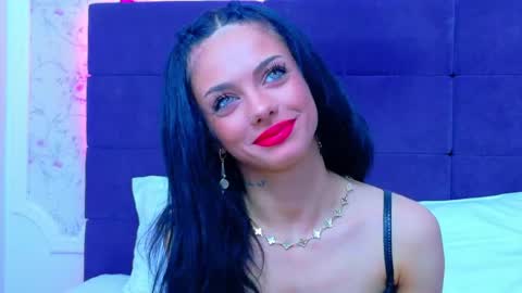 nataliacroft online show from May 8, 3:15 pm