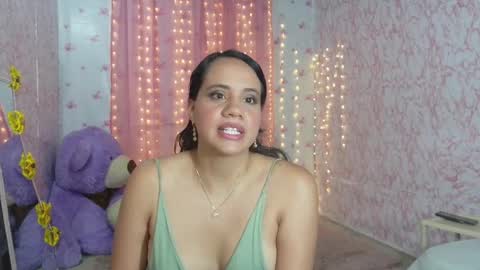 Snapshot of nataliavela chatting on October 10, 5:45 am nataliavela online show from October 10, 5:45 am