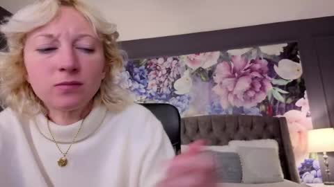 Natalie online show from May 14, 7:14 am