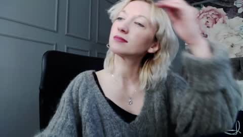 Natalie online show from December 2, 8:48 am