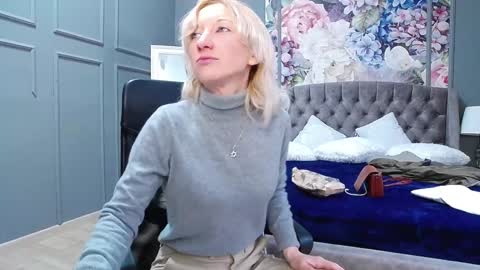 Natalie online show from January 3, 7:06 am