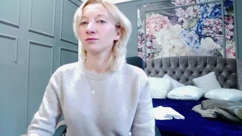 Natalie online show from January 2, 7:23 am