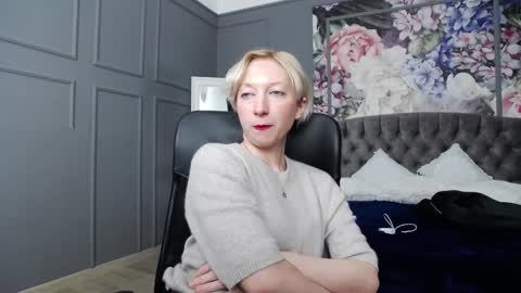 Natalie online show from December 11, 7:31 am