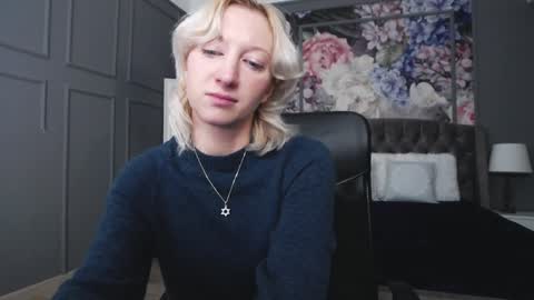 Natalie online show from December 8, 7:58 am