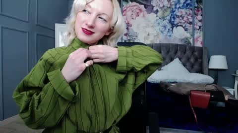 Natalie online show from December 30, 7:37 am