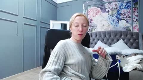 Natalie online show from December 29, 6:14 am