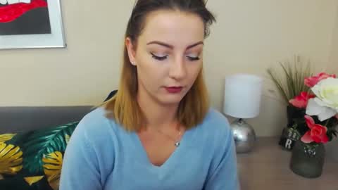 Snapshot of natalie_live chatting on February 21, 7:44 am NatalieSexy online show from February 21, 7:44 am