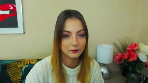 Snapshot of natalie_live chatting on February 7, 7:18 am NatalieSexy online show from February 7, 7:18 am