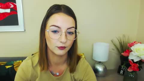 Snapshot of natalie_live chatting on February 18, 7:21 am NatalieSexy online show from February 18, 7:21 am
