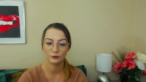 Snapshot of natalie_live chatting on February 4, 7:18 am NatalieSexy online show from February 4, 7:18 am