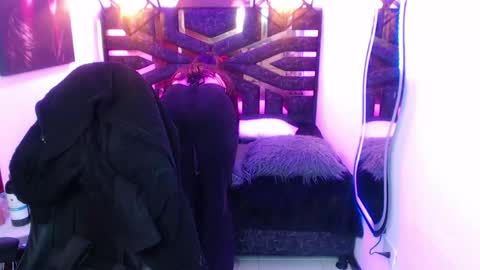 natalie  online show from May 19, 1:56 am