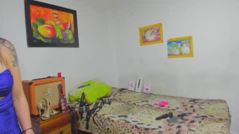 natalie porter  online show from April 13, 1:18 am