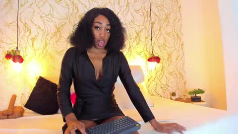 Snapshot of natalieparkerr chatting on March 1, 12:12 pm NATALIE online show from March 1, 12:12 pm