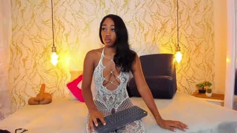 Snapshot of natalieparkerr chatting on January 8, 12:26 pm NATALIE online show from January 8, 12:26 pm