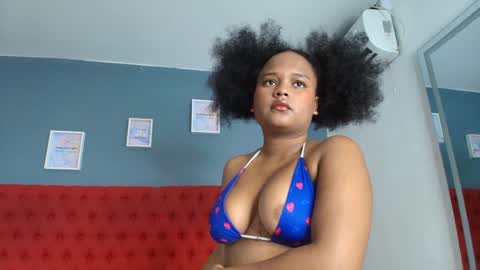 Naty online show from January 6, 7:24 pm