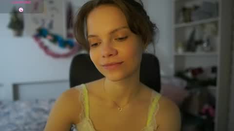 natasha__malkova online show from December 15, 9:25 am