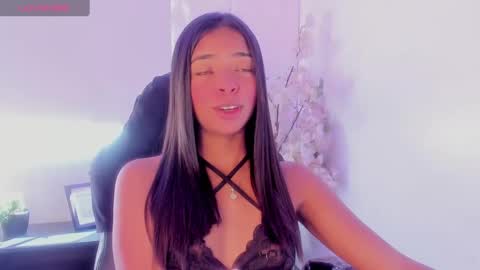 Snapshot of natasha_smith_ws chatting on January 22, 2:46 pm Natasha  online show from January 22, 2:46 pm