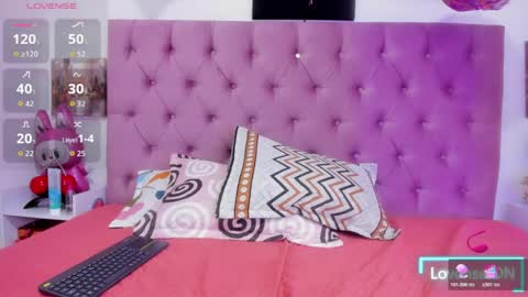 natasha_wishx online show from May 23, 1:59 am