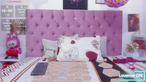 natasha_wishx online show from May 25, 8:30 pm