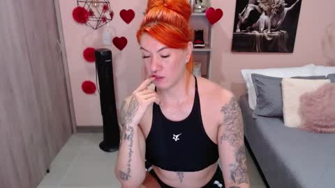 Snapshot of natasha_woo chatting on February 26, 12:20 am Nat online show from February 26, 12:20 am