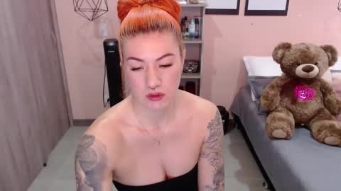 Snapshot of natasha_woo chatting on February 8, 2:16 pm Nat online show from February 8, 2:16 pm