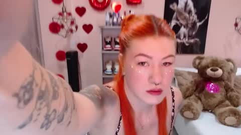 Snapshot of natasha_woo chatting on March 5, 12:11 pm Nat online show from March 5, 12:11 pm