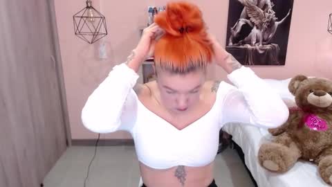 Snapshot of natasha_woo chatting on February 13, 1:26 pm Nat online show from February 13, 1:26 pm