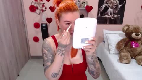 Snapshot of natasha_woo chatting on March 10, 12:17 pm Nat online show from March 10, 12:17 pm