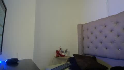 Natasha Claus online show from May 19, 6:59 pm