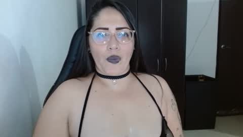 Natasha Smithe  online show from April 9, 4:59 am