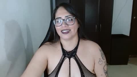 Natasha Smithe  online show from May 22, 2:20 am