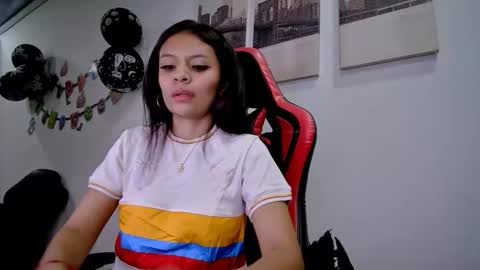 Snapshot of natashax_hot chatting on October 15, 10:12 pm Natashax online show from October 15, 10:12 pm