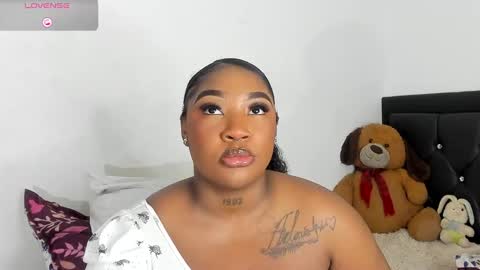 Snapshot of natassha_brown chatting on February 12, 12:16 am Natassha online show from February 12, 12:16 am