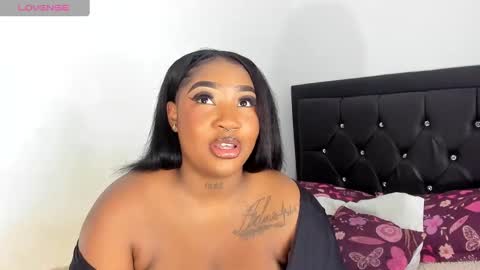 Snapshot of natassha_brown chatting on February 9, 1:01 am Natassha online show from February 9, 1:01 am