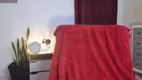 NATHALIA online show from March 2, 11:10 pm