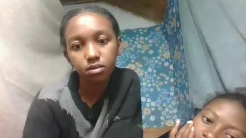 nathalia069 online show from May 23, 4:33 am