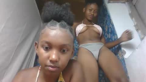 nathalia069 online show from May 3, 3:15 pm
