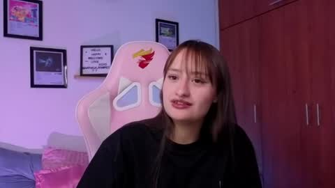 Nathalia Ramirez online show from May 9, 3:52 am