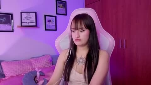 Nathalia Ramirez online show from February 28, 1:16 am