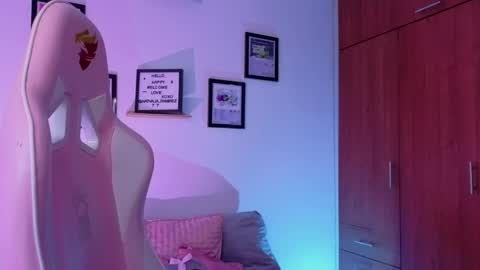 Nathalia Ramirez online show from May 1, 4:59 am