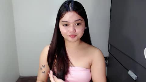 nathalie online show from February 23, 1:43 pm