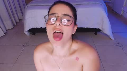 Snapshot of nathalie_rivers chatting on February 13, 4:32 am NATHALIE online show from February 13, 4:32 am