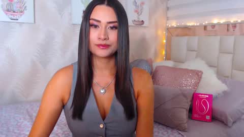 Nathalie Rose online show from October 10, 8:19 am