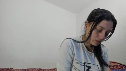 Snapshot of nathaly_love96 chatting on March 10, 5:29 pm Nathaly online show from March 10, 5:29 pm