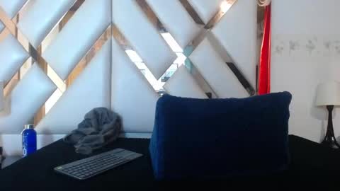 nathaly low online show from May 11, 1:13 pm